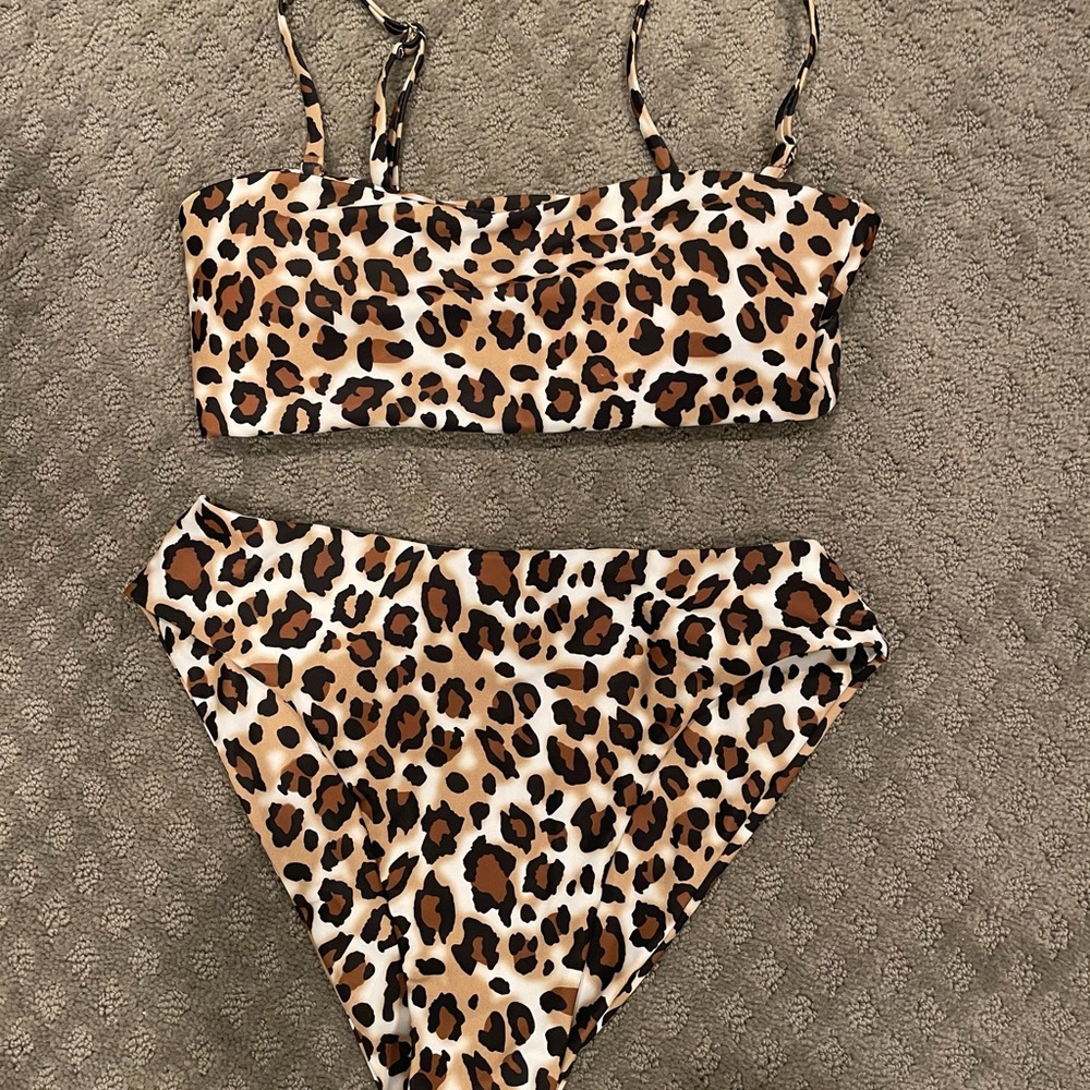 NWOT! Zaful Bikini Set 🤎